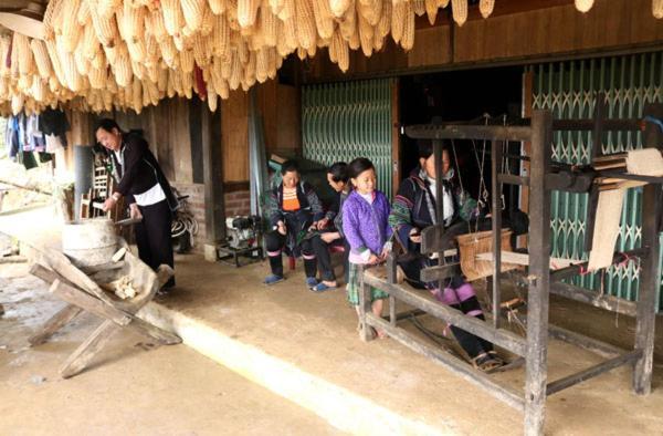 Hotel Khach San Sapa Ngay Nay Exterior foto